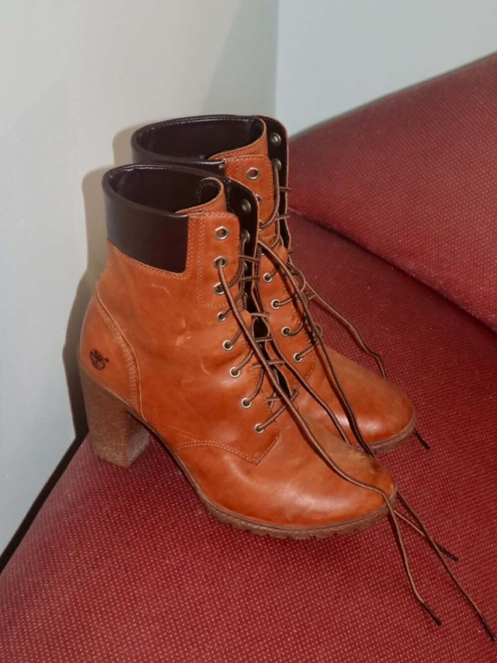 Timberland Women's Tan Boots - Picture 4 of 9